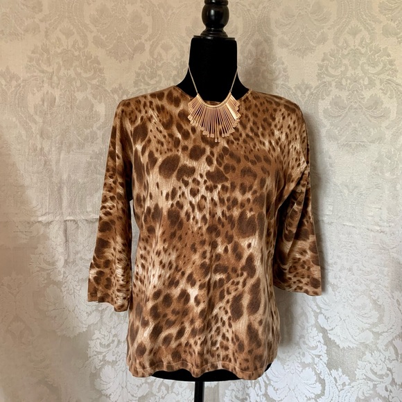 Nygard Collection Ladies Silk knit leopard print top - Picture 1 of 9